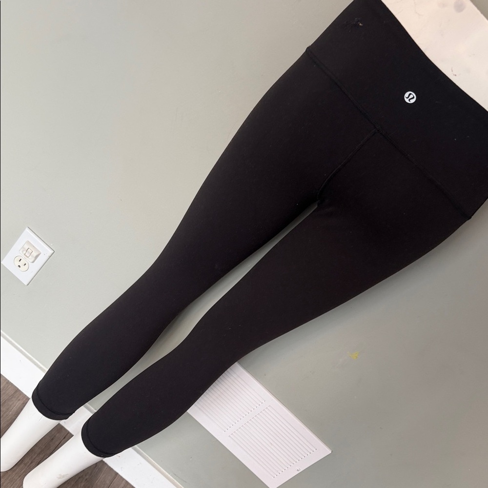 Lululemon size 6 crop 23” - Picture 2 of 3